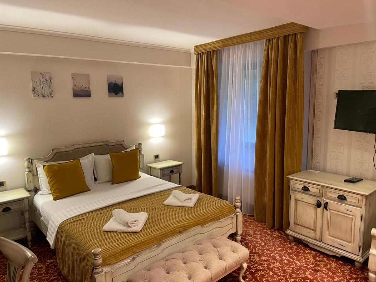 Grand Hotel&Restaurant Бачка-Паланка Экстерьер фото